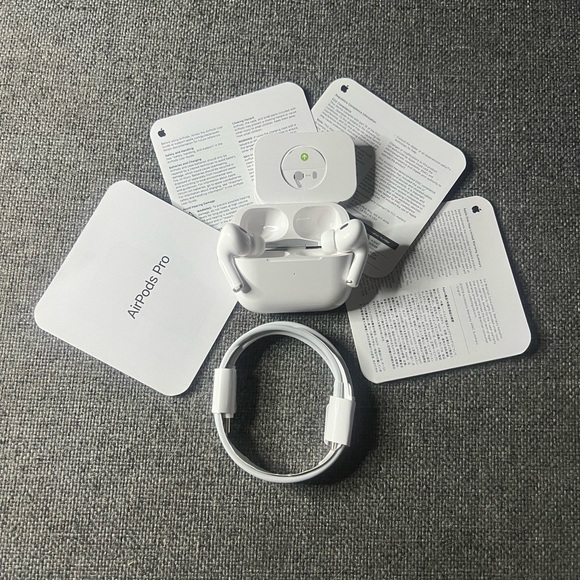 Airpods Pro 2 - Wireless Noise Cancelling Earbuds